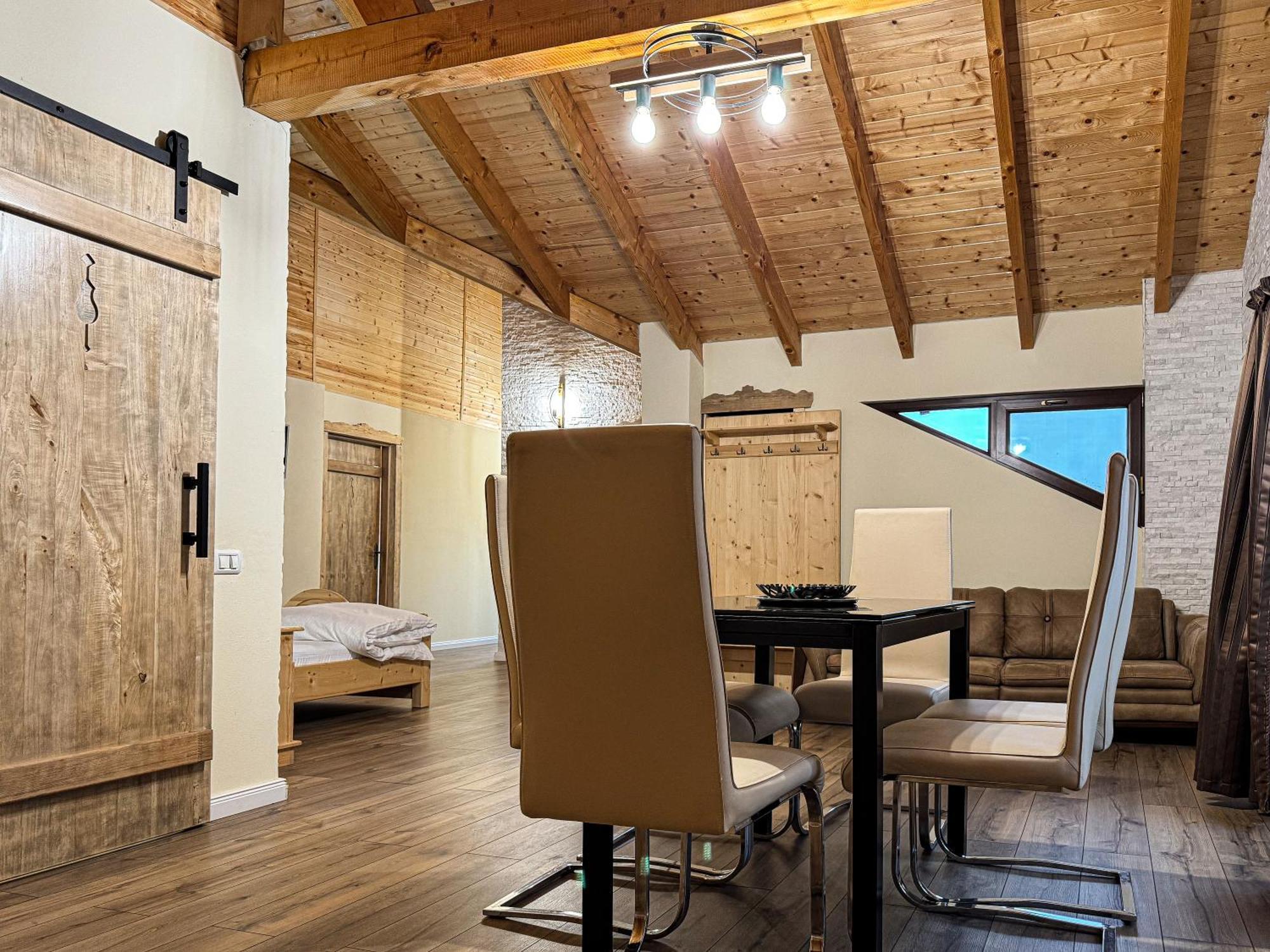 Lodge Transylvanian Views *