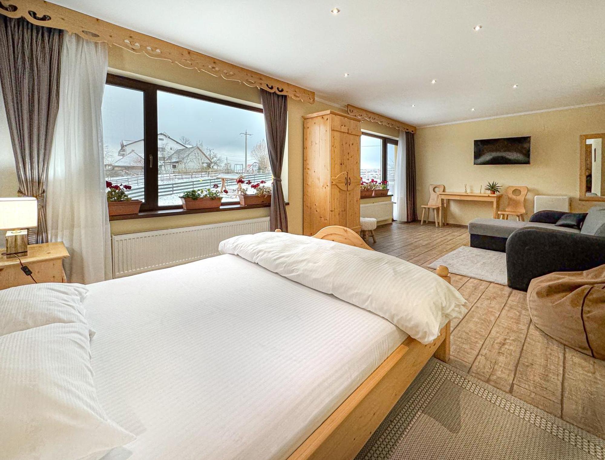 Transylvanian Views Lodge *