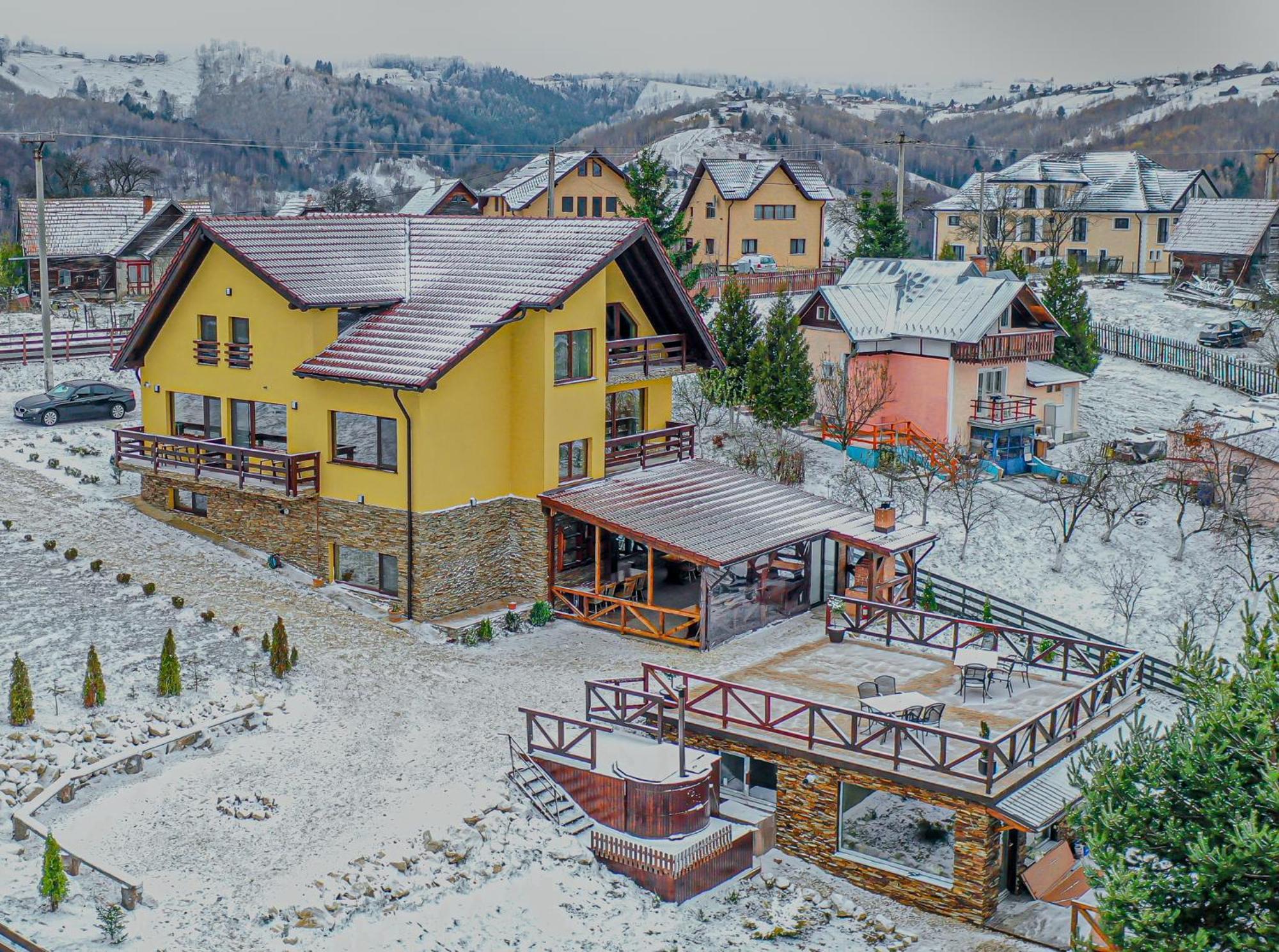 Transylvanian Views Lodge
