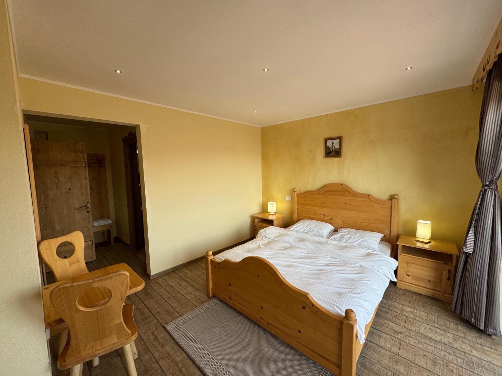 Transylvanian Views Lodge *