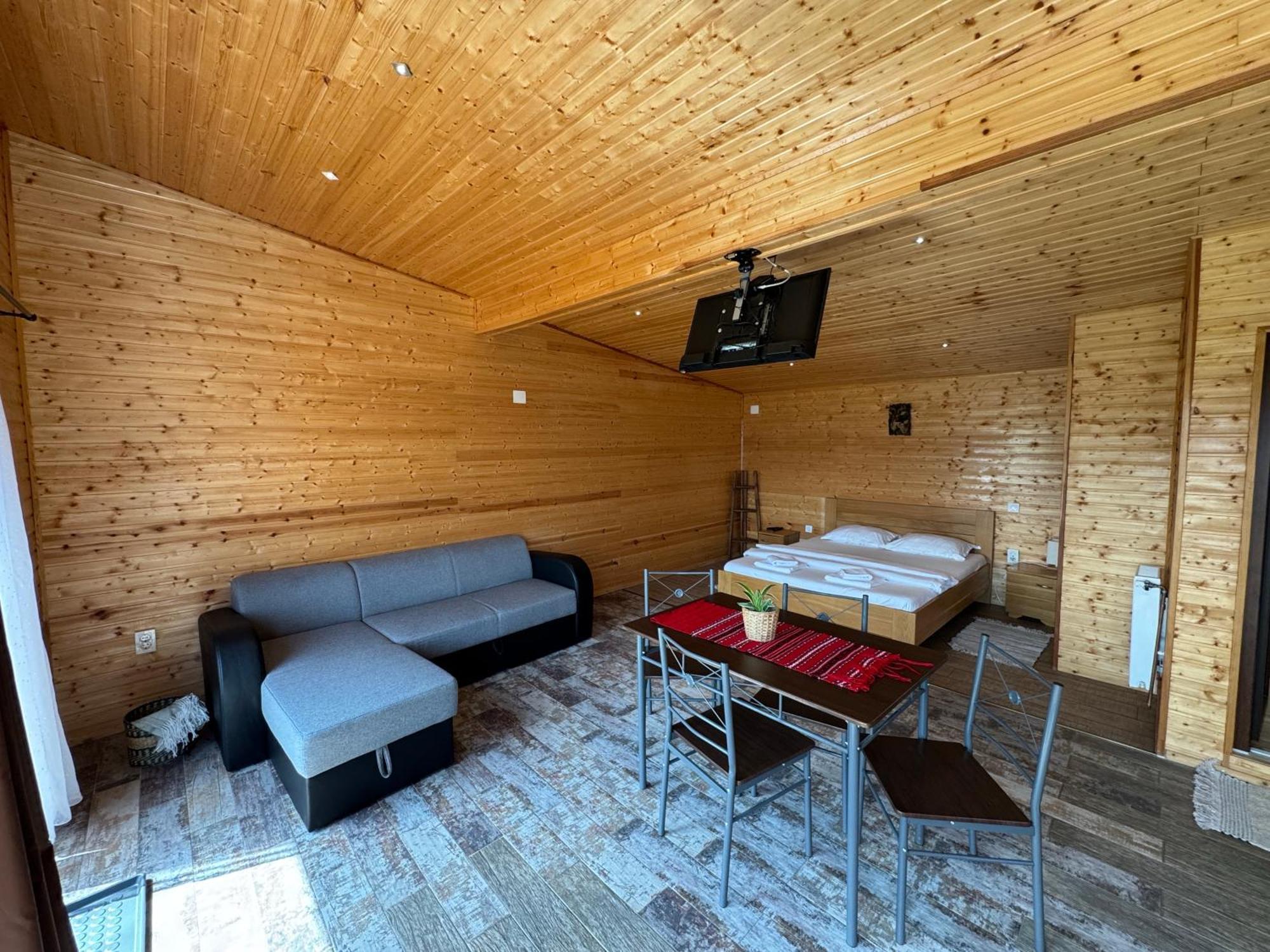 Transylvanian Views Lodge *